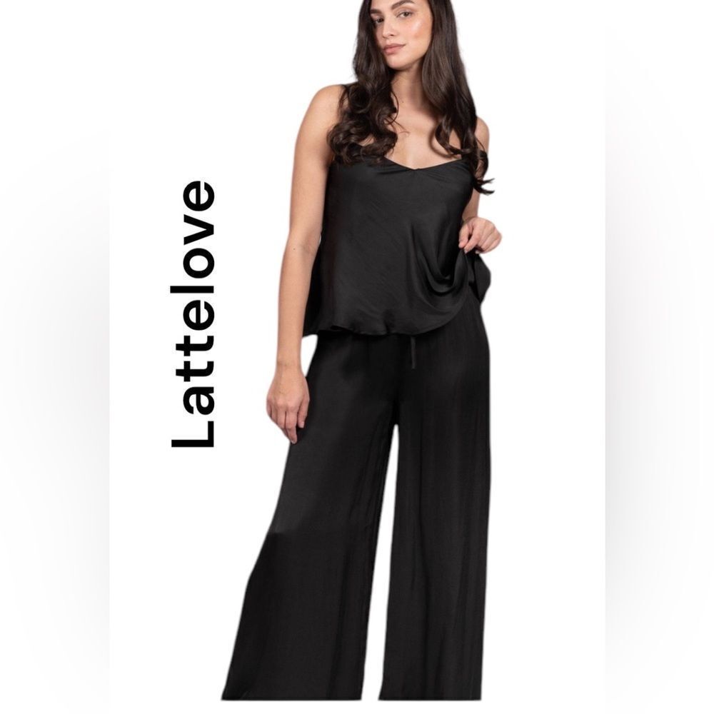 NWOT‎ Lattelove flowing satin-weave wide leg pants *SIZE: XL